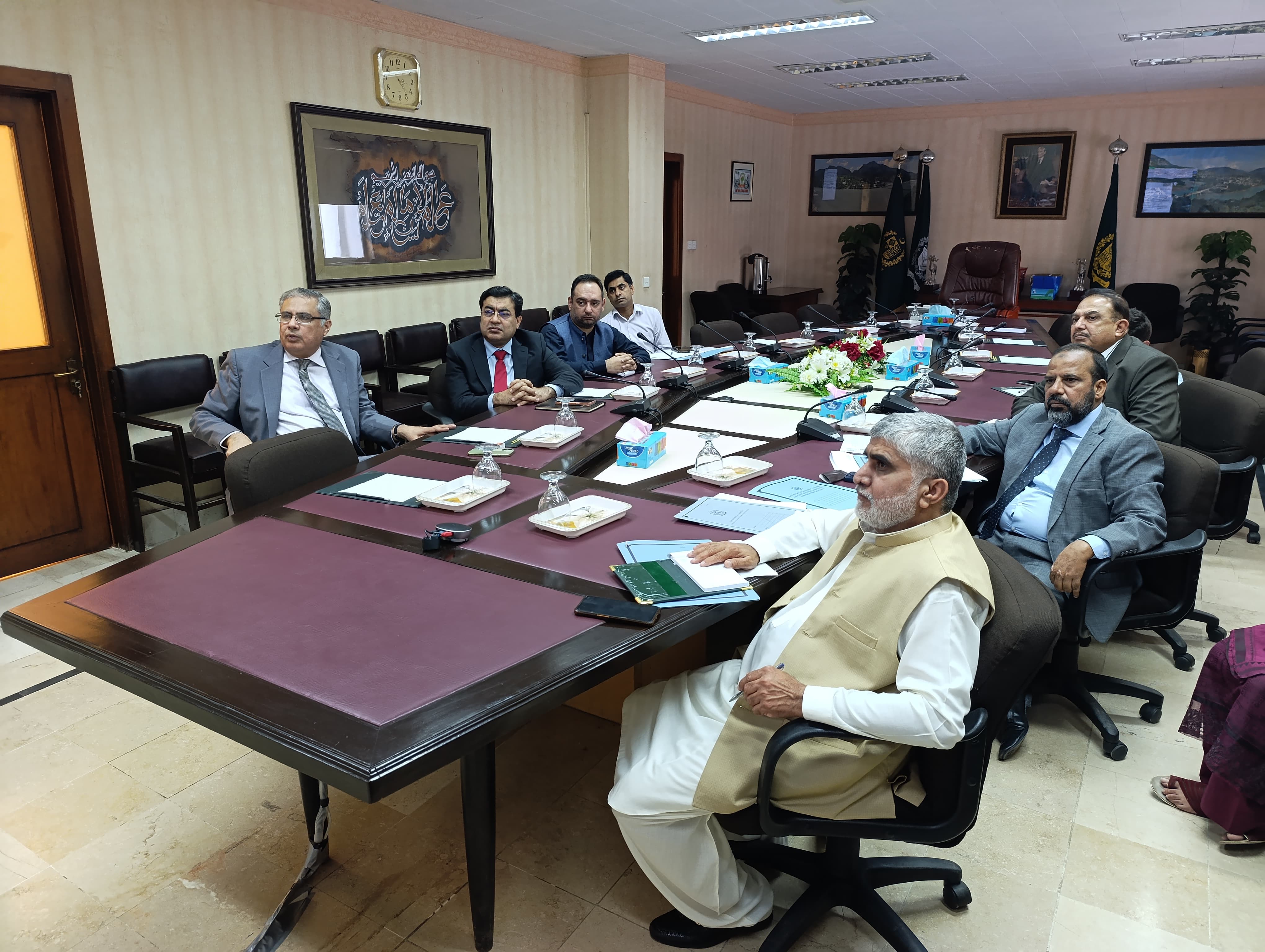 Internal consultation meeting chaired by the Secretary